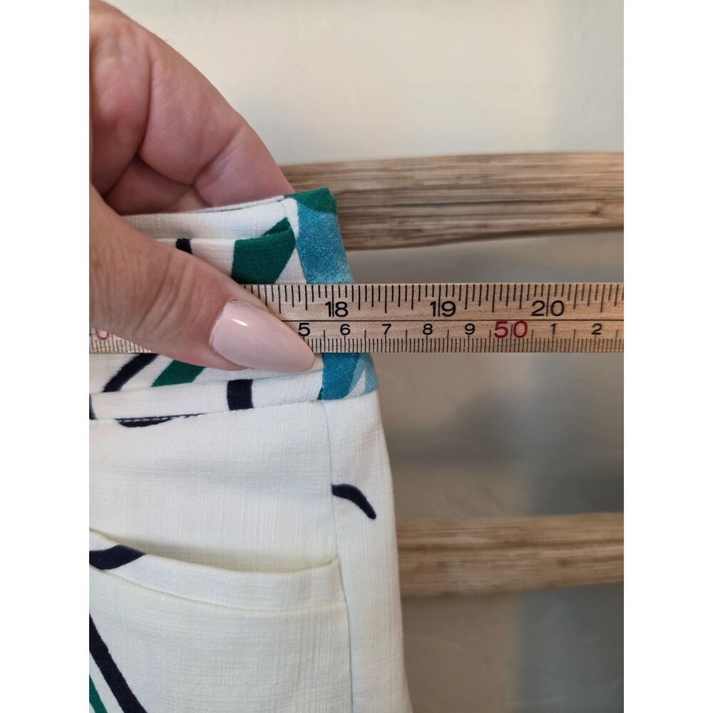 Chico's Linen Blend Crop Pants Size 2 Large Blue Green Floral Botanical - Picture 7 of 9